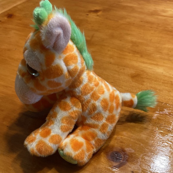 Russ Giraffe Plush 6" LiL Pepper Kenya - Picture 3 of 11